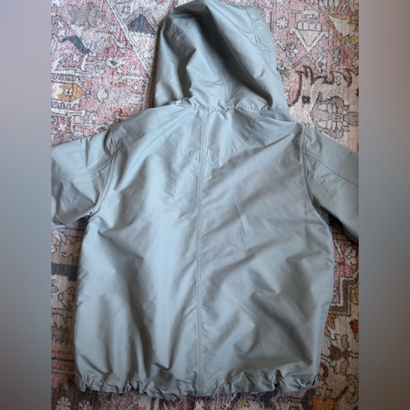 Everlane The ReNew Windbreaker Jacket in Sage Green - Picture 4 of 4